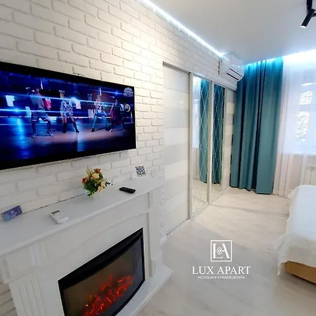 Lux Апартаменты В Центре Караганды На 45 Квартале Karagandy Dış mekan fotoğraf